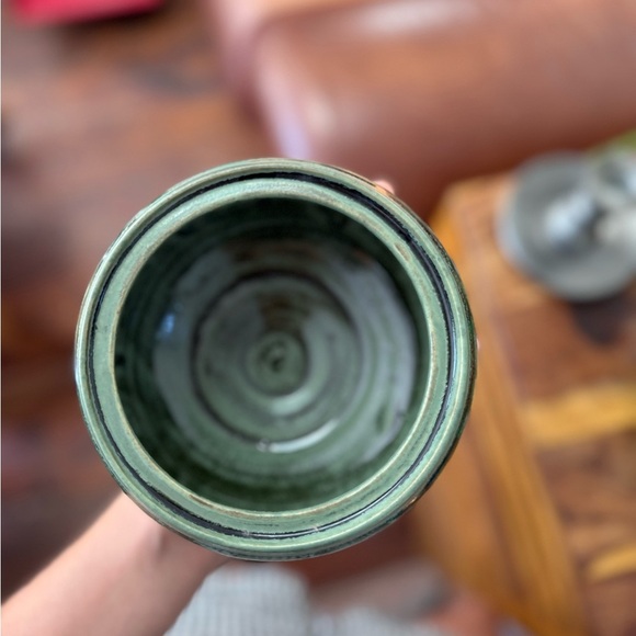 Vintage Signed studio pottery Green Ceramic Swirl Bowl - Picture 2 of 7